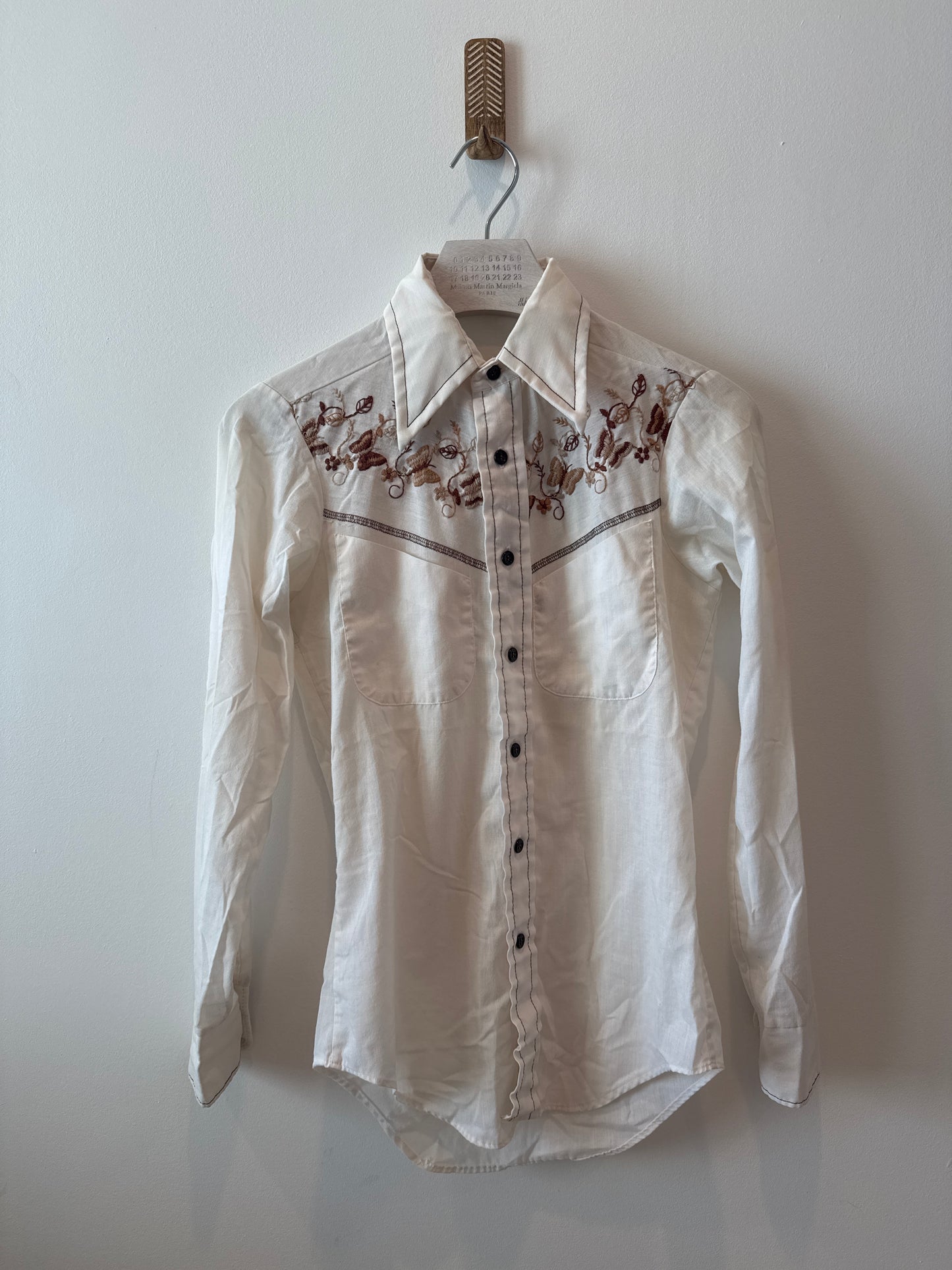 Vintage 1970’s Embroidered Button Down Top
