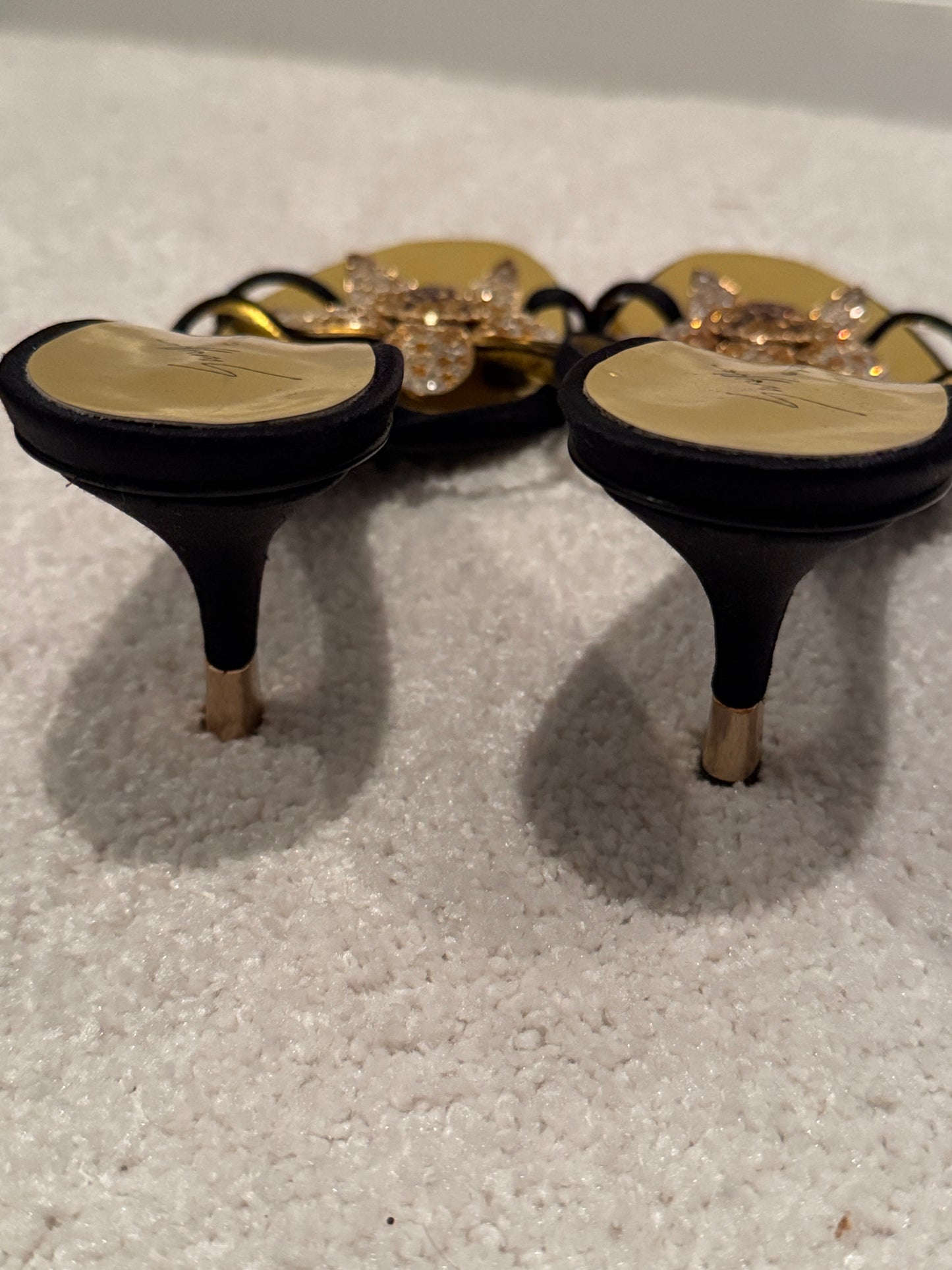 Giuseppe Zanotti Embellished Flower Kitten Heel
